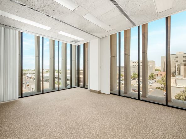 Office Space Available in Excellent Condition & Move-In Ready : 1221 Van Ness Ave, Fresno, CA 93721